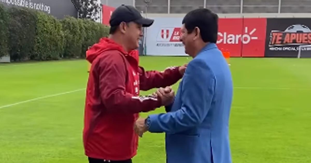 AGUSTÍN LOZANO RESPALDÓ A JUAN REYNOSO TRAS INICIO EN LAS ELIMINATORIAS