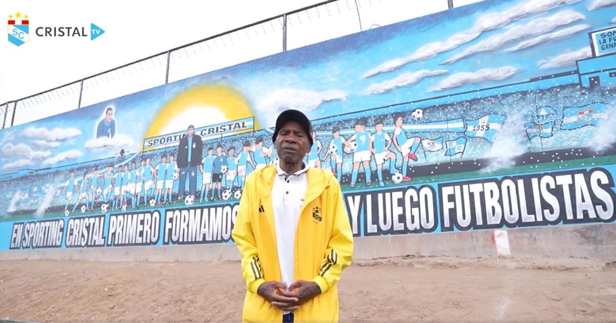 Cristal culminó mural para su ídolo Fernando Mellán