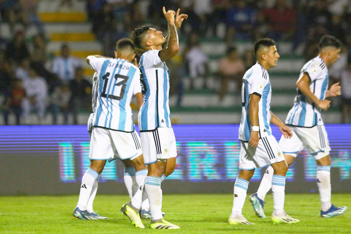 Argentina arrolló a Chile y se clasificó a la Fase Final del Preolímpico Sudamericano