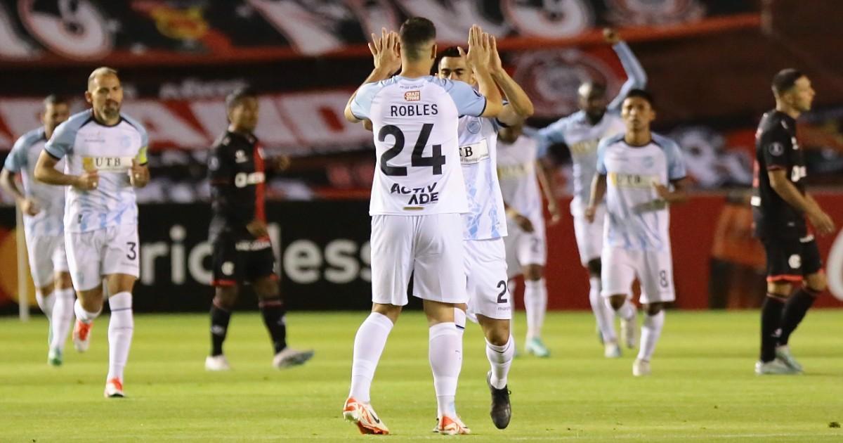Hazaña de Aurora: con nueve jugadores empató (1-1) con Melgar y avanzó en la Libertadores