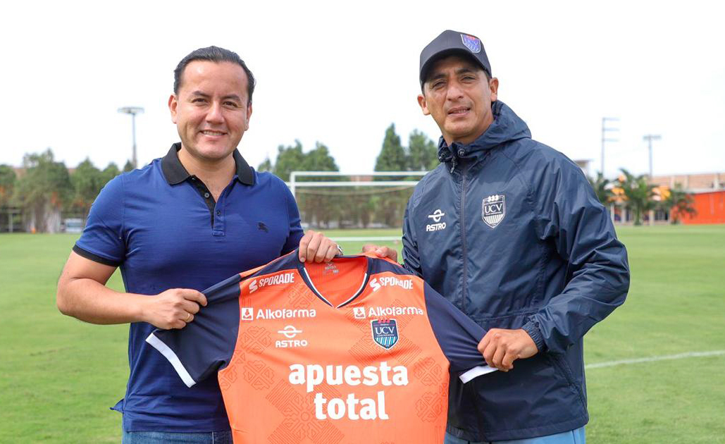 ‘Chicho’ Salas fue presentado como nuevo DT de Vallejo