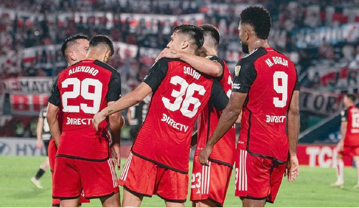 River Plate, a un paso de octavos: derrotó 2-1 a Libertad en Asunción