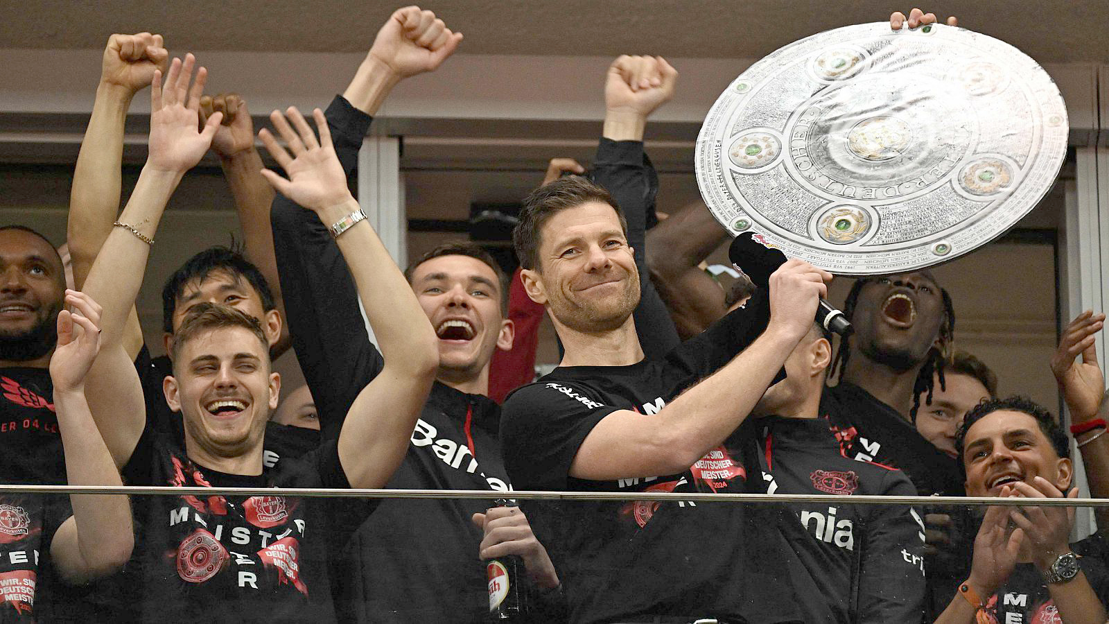 Bayer Leverkusen se coronó por primera vez campeón de la Bundesliga en 119 años