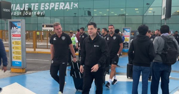 Botafogo llegó a Lima para duelo de Libertadores ante Universitario