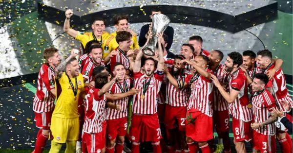 ¡Olympiacos se consagró campeón de la Conference League!