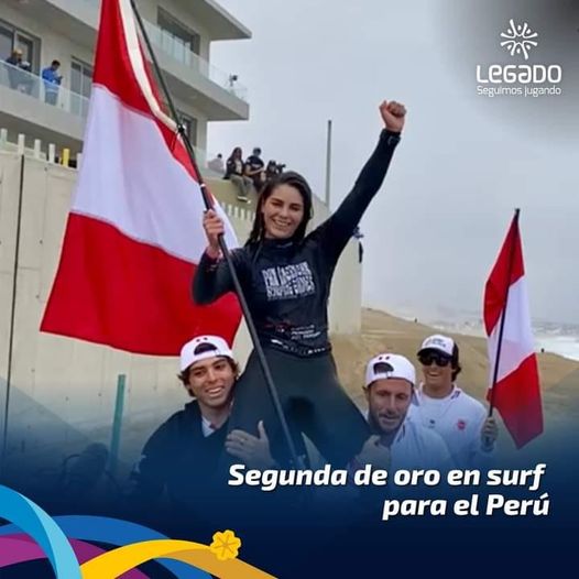 VANIA TORRES CONSIGUIO MEDALLA DE ORO EN EL SURF