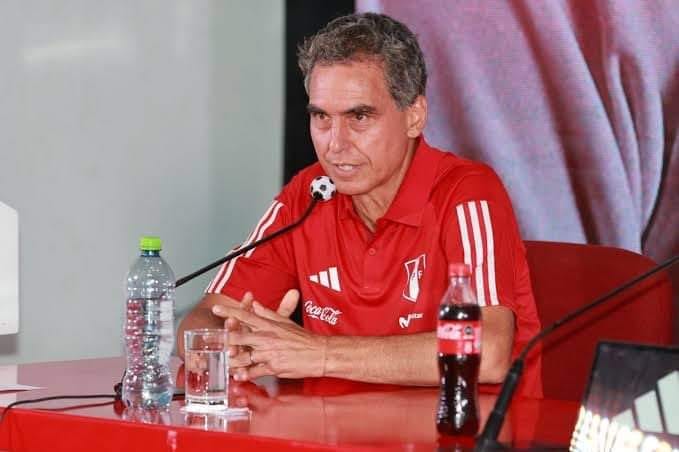 CHEMO DEL SOLAR SIGUE FIRME EN SU CARGO DE DT DE LA SUB 20